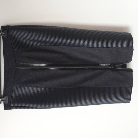 Ecla skirt - Picture 2 of 6